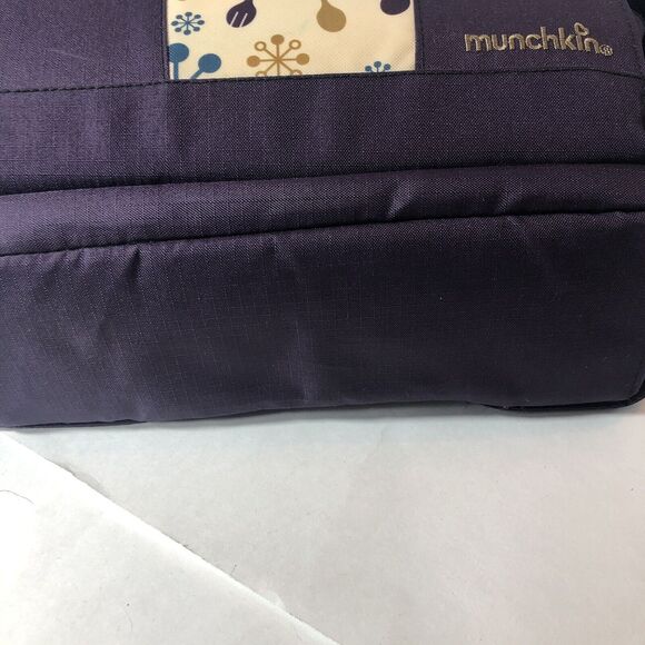 Munchkin Booster Seat Portable Travel Purple Internal Storage C - Picture 6 of 10